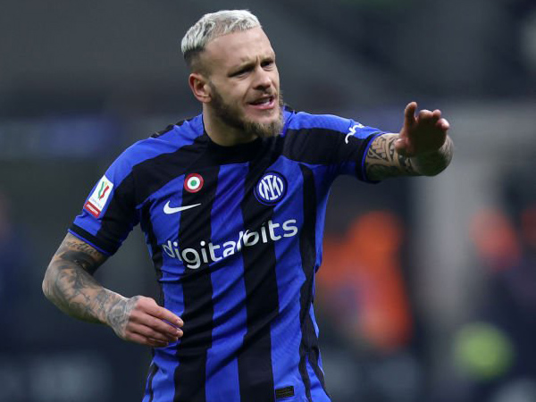 Bek sayap Inter Milan, Federico Dimarco.