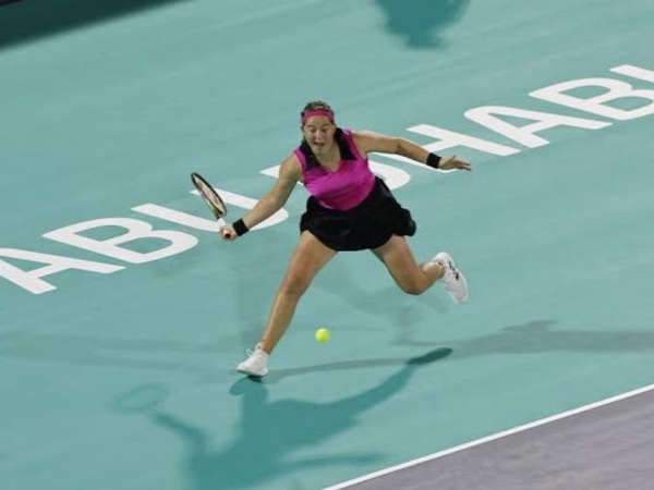 Jelena Ostapenko Patahkan Perlawanan Danielle Rose Collins Di Abu Dhabi