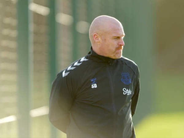 Dyche Akan Dapat Bonus Besar Jika Everton Bertahan di Liga Premier