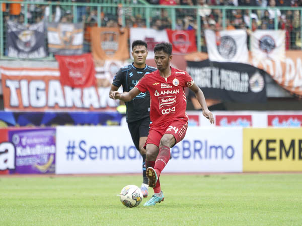 Penampilan gelandang Persija Jakarta, Resky Fandi dipuji Thomas Doll