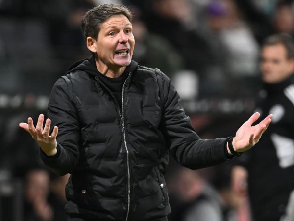 Manajer Eintracht Frankfurt, Oliver Glasner.