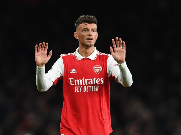 Bek Arsenal, Ben White