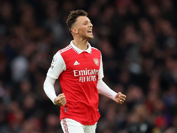 Bek Arsenal, Ben White