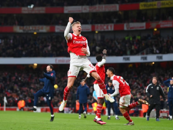 Arsenal unggul hanya lima poin dari Manchester City