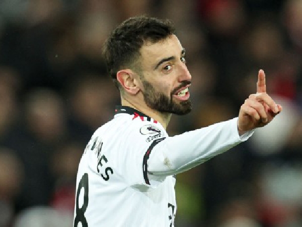 Bruno Fernandes Dikritik, Erik ten Hag Pasang Badan