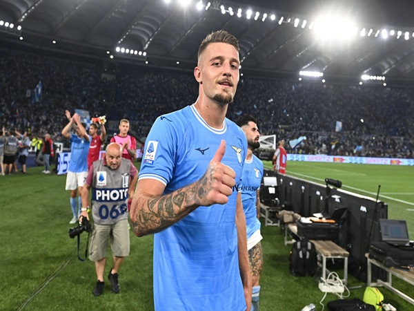 Gelandang Lazio