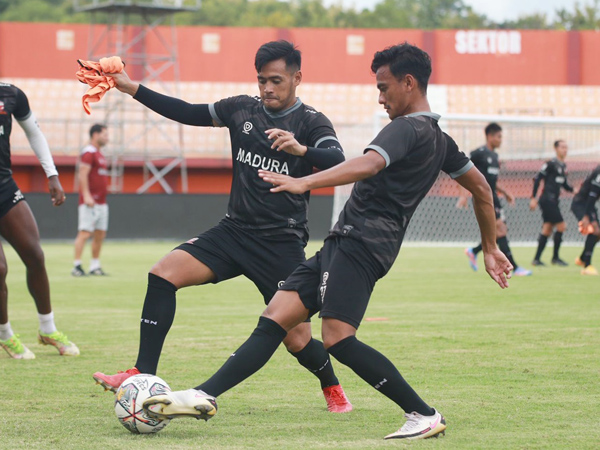 Latihan skuat Madura United