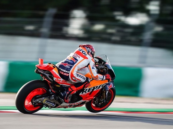 Alberto Puig sebut kemajuan RC213V masih belum cukup.