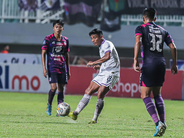 Pemain Persita Tangerang, Irsyad Maulana di pertandingan kontra Rans Nusantara FC