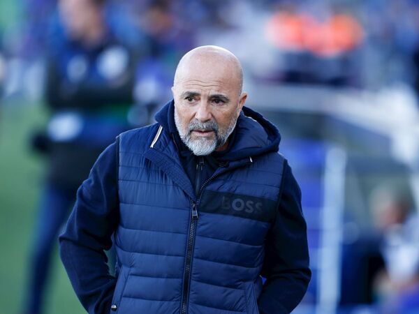 Sevilla resmi memecat Jorge Sampaoli dari jabatannya sebagai pelatih, kurang dari sebulan jelang bentrokan melawan Manchester United di ajang Liga Europa / via Getty Images