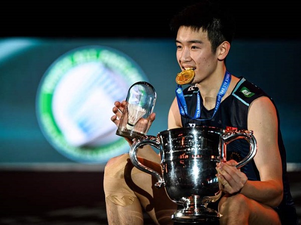 Li Shi Feng Pemain Ke-13 Asal China Yang Menangi All England