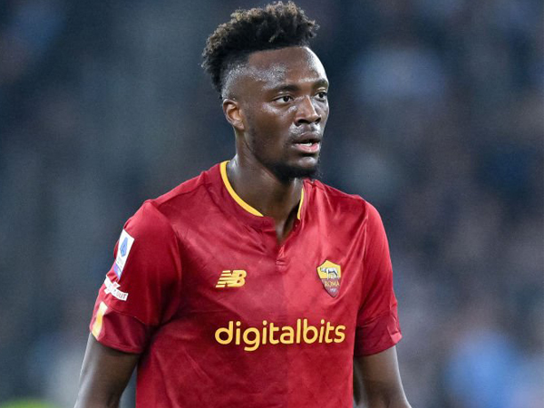 Striker AS Roma, Tammy Abraham.