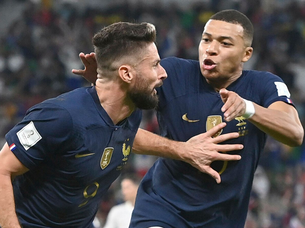 Kylian Mbappe dan Olivier Giroud