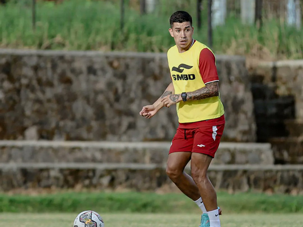 Gelandang PSS Sleman, Jonathan Cantillana