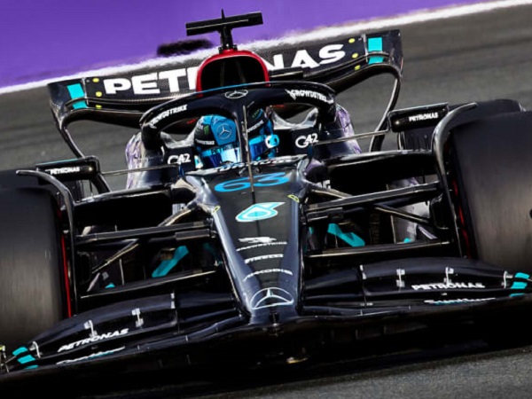 Mercedes, George Russell