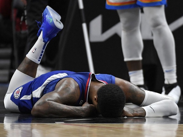 Tyronn Lue lega lihat Paul George tak alami cedera lutut yang parah.