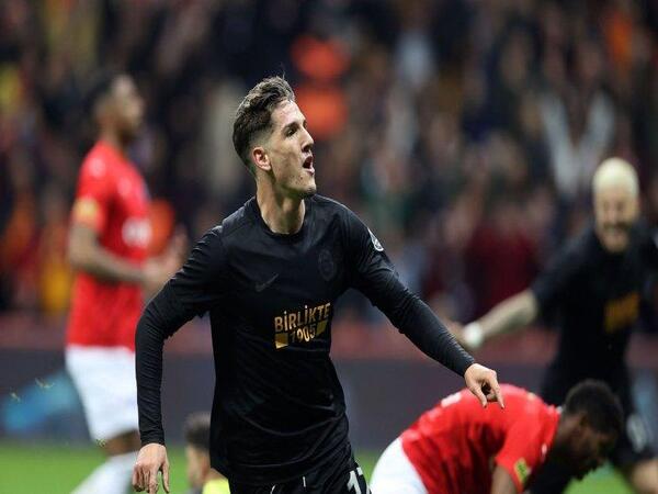 Nicolo Zaniolo memberi kode jika Galatsaray hanya menjadi batu loncatan dalam kariernya, dan membuka peluang untuk kembali ke Serie A di masa depan / via Reuters