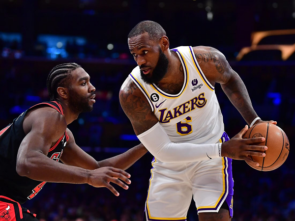 LeBron James ceritakan kerja kerasnya untuk bisa pulih cepat dari cedera kaki.