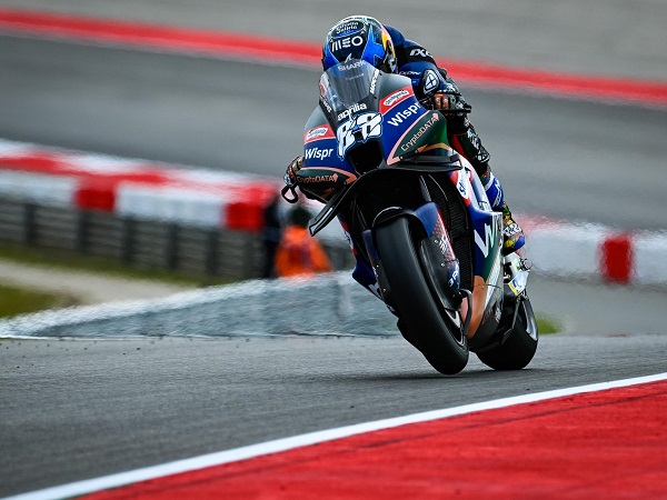 Miguel Oliveira malu tidak bisa tuntaskan balapan di depan publik sendiri.