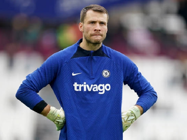 Marcus Bettinelli memperpanjang masa tinggalnya di Chelsea