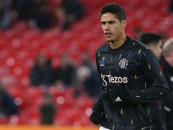 Bek Man United, Raphael Varane.