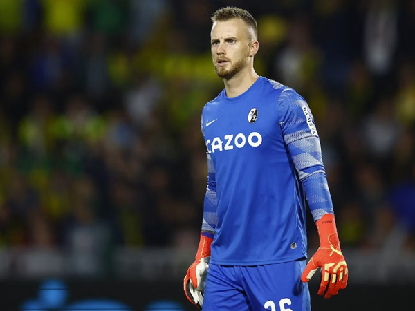 Kiper Freiburg, Mark Flekken.