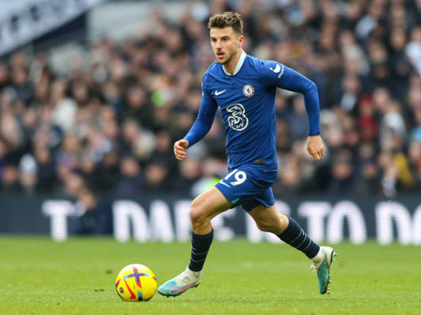 Newcastle United Saingi Liverpool untuk Mengontrak Mason Mount