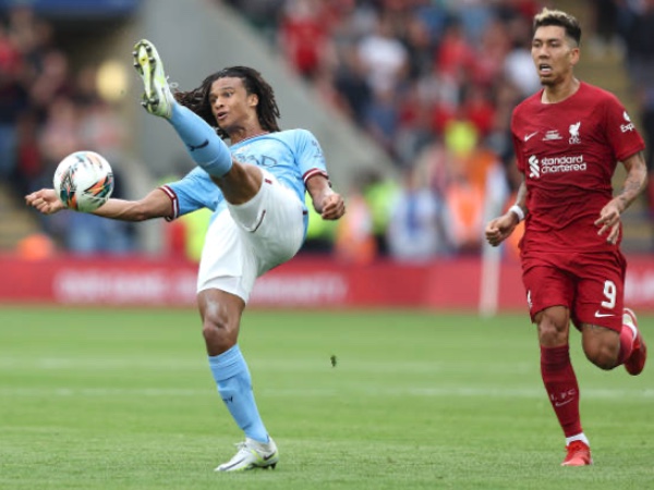 Roberto Firmino Jadi Lawan Tersulit yang Dihadapi Bek Manchester City