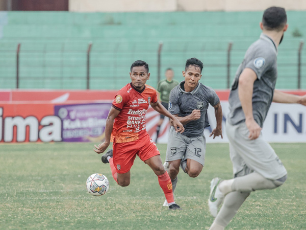 Pertemuan pertama Bali United kontra Borneo FC