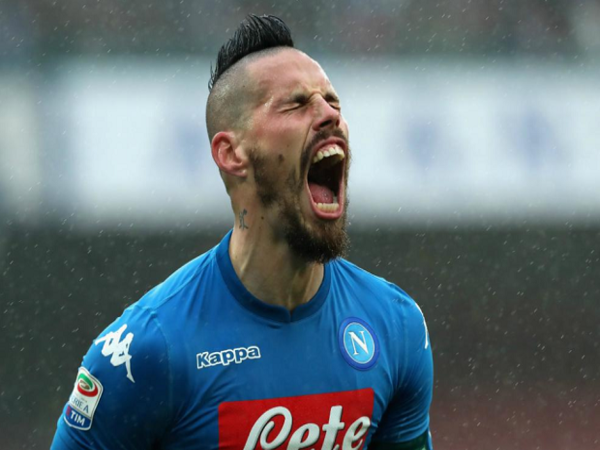 Gelandang legendaris Napoli yaitu Marek Hamsik, berharap Victor Osimhen & Khvicha Kvaratskhelia bisa bertahan lama membela Il Partenopei / via Istimewa
