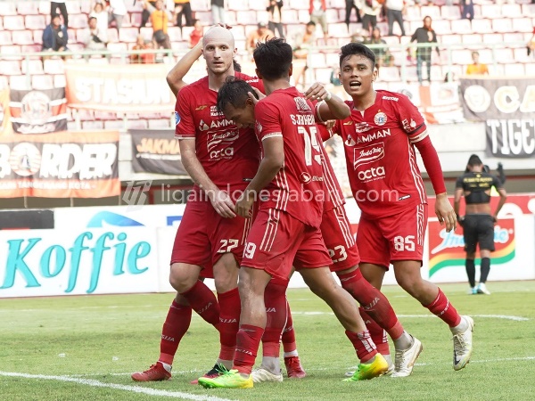 Pemain Persija ketika merayakan gol