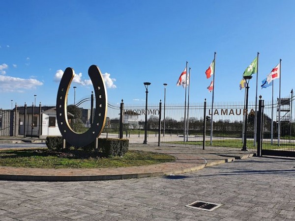 Calon Stadion AC Milan di Lau Maura