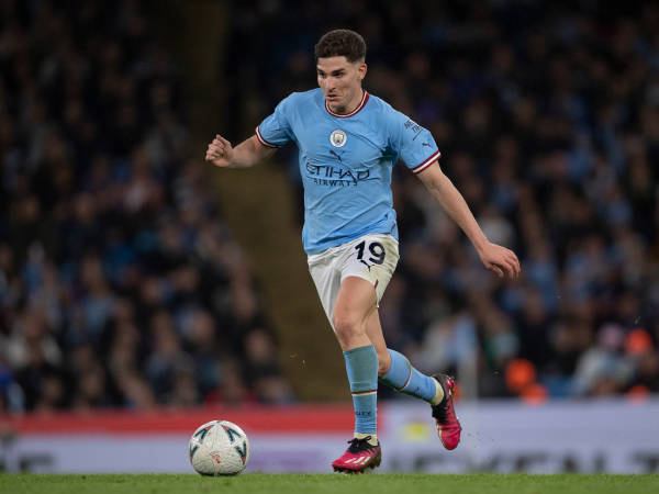 Peter Crouch Samakan Striker Manchester City dengan Fernando Torres