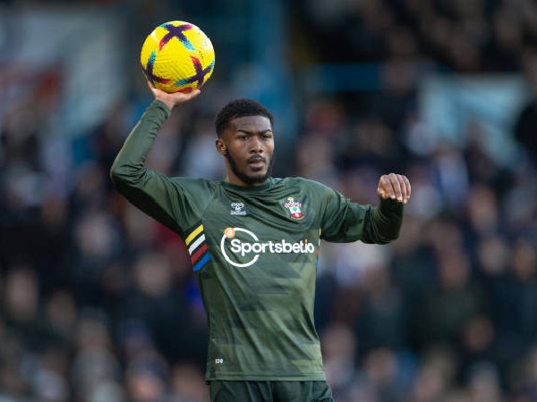 Ainsley Maitland-Niles dipinjamkan Arsenal ke Southampton