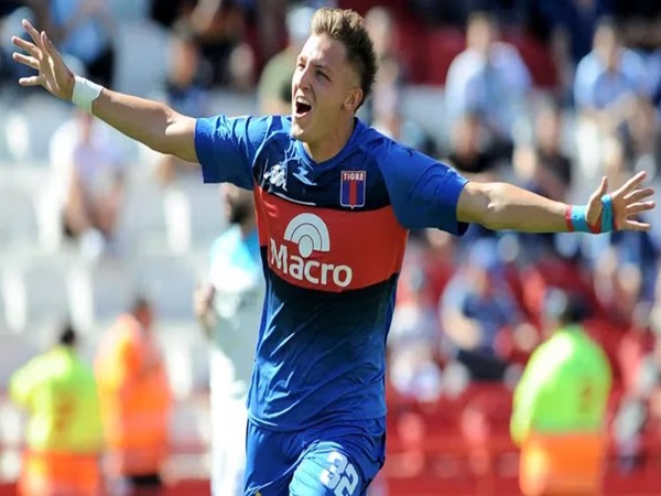 Striker incaran Lazio