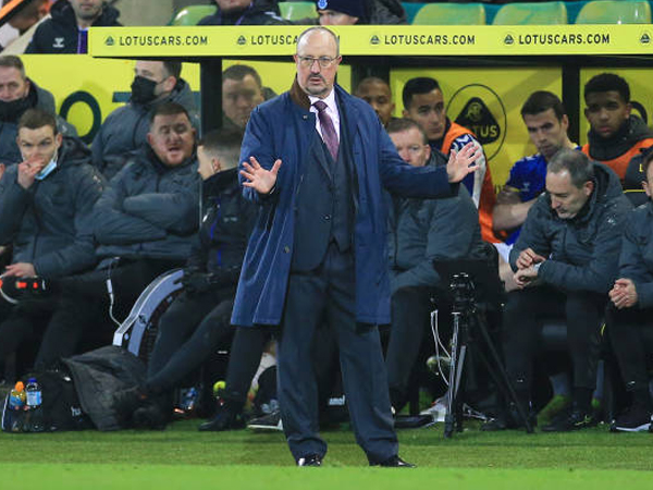 Leicester City Cari Manajer Sementara, O'Neill dan Benitez Dipertimbangkan