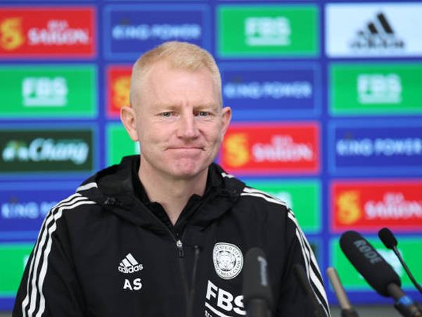 Adam Sadler Merasa Beruntung Dipercaya Pimpin Tim Utama Leicester