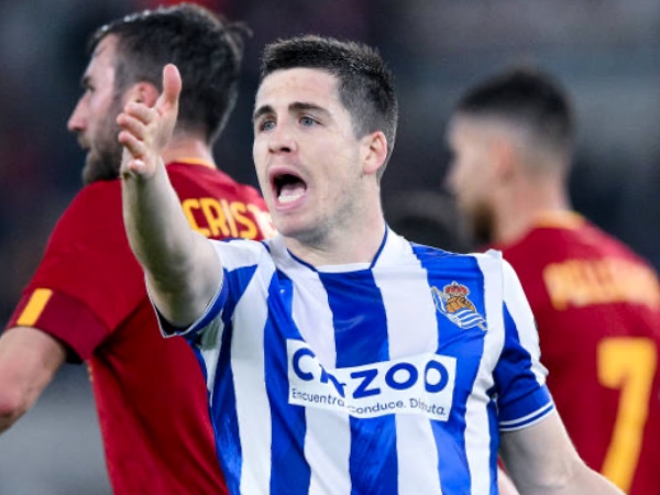 Real Sociedad Ingin Perpanjang Kontrak Igor Zubeldia