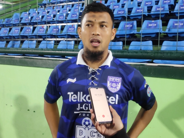 Kiper Dewa United, Muhammad Natshir