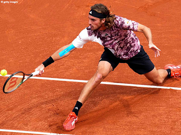 Depak Lorenzo Musetti, Stefanos Tsitsipas Amankan Tiket Final Barcelona Open