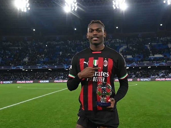 Rafael Leao vs Hirving Lozano