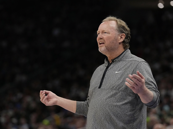 Mike Budenholzer terancam dilengserkan usai Bucks tersingkir di ronde pertama babak playoff.