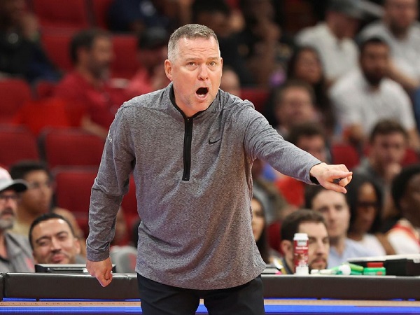 Mike Malone bangga Nuggets bisa eliminasi Timberwolves.
