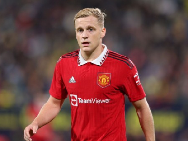 Donny van de Beek Mengaku Akan Segera Kembali Bela Man United