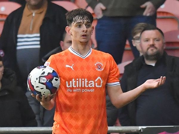 Arsenal meminjamkan Charlie Patino ke Blackpool