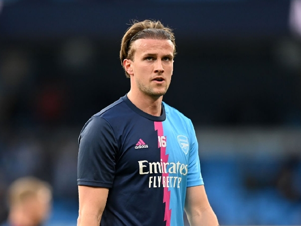 Rob Holding mendapat beberapa kritik atas penampilannya bersama Arsenal