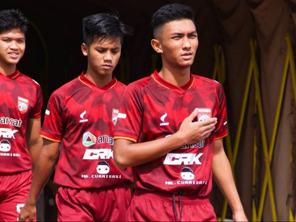Dua pemain muda Mochamad Jody Kurniady dan Rivaldo Eneiro Pakpahan resmi direkrut Borneo FC
