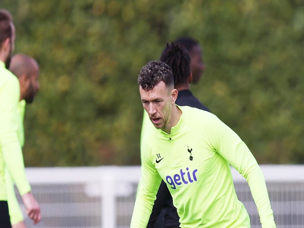 Mason ubah formasi Tottenham vs Palace