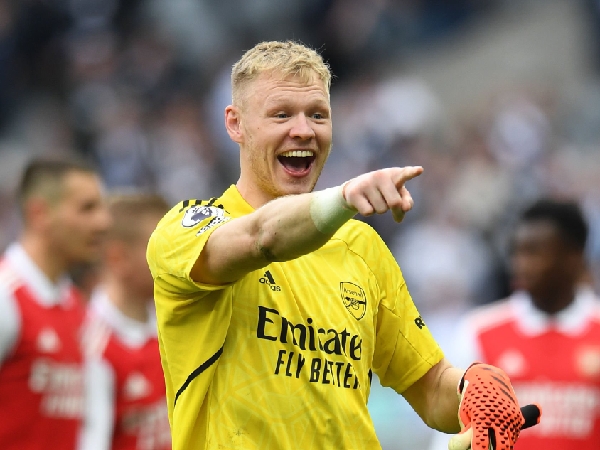 Penjaga gawang Arsenal, Aaron Ramsdale