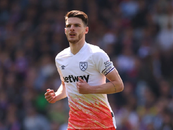 Arsenal dan Liverpool termasuk klub yang mengincar Declan Rice